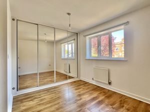 Main bedroom- click for photo gallery